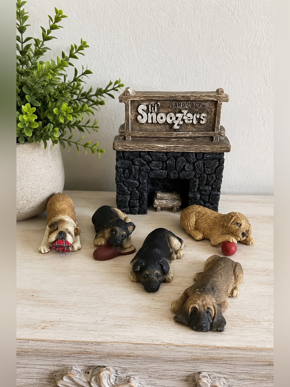 Sandicast Lil Snoozzers Puppy Figurines Set of 5 Bulldog Shepherd Retriever‎ Dog